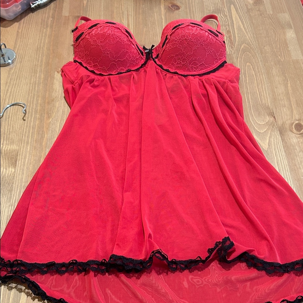 Red Lace Trim Marilyn Monroe Babydoll Chemise - size L